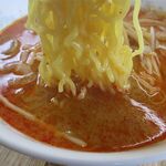 かつ平 - 鉄火麺の麺