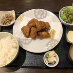 赤ちょうちん ぶらり - 鶏のから揚げ定食