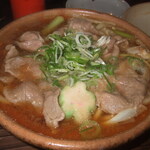 Sobachaya Fukiagean - 鴨鍋うどん濃い目の味噌味鍋焼きうどんです。