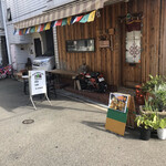 Ajian Kicchin Kafe Momofuku - ももふく