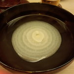 緒方 - 新たまねぎの御椀。「新京料理」時代の到来を予感。