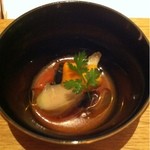 レストラン ラ フィネス - ラタトゥイユのような茄子にアワビ、雲丹をのせたもの