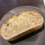 リナシメント - ランチお勧めフルコース４９５０円（総額）。パン。焼きたての美味しいパンです（╹◡╹）
