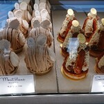 アンオー - ショーケース