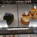 アンオー - ショーケース