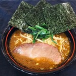 横浜家系ラーメン勝星家 - 