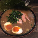 神田ラーメン わいず - のり玉ラーメン ¥1,040- オールデフォ