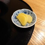 やぶ善 - ジューシーな美味しい沢庵。