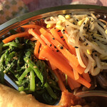 ウリソロ - ナムル4点盛