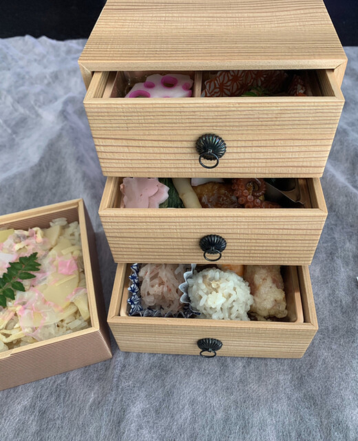 お花見弁当は豪華なり By Arattchi 花はん はなはん 勾当台公園 懐石 会席料理 食べログ お花見弁当は豪華なり By Arattchi 花はん はなはん 勾当台公園 懐石 会席料理 食べログ