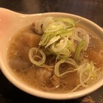 海鮮居酒屋 義丸 - ・醤油 もつ煮 280円