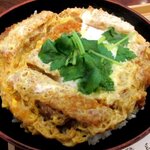 長寿庵 小倉台店 - サクッとしたカツと甘めの丼つゆのバランス良し！