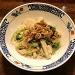 遊酒食堂 宇都宮 - 山芋とみつばのポン酢和え。(500円)