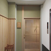 寿司つばさ - 店舗入口