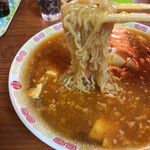 紅龍 - 細麺に絡み、餡が落ちてこない状況