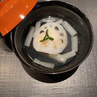 おおたに - 車海老真丈、白ずいきの薄葛仕立て