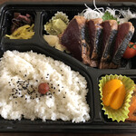 わら焼酒房 たくみ - かつお塩たたき弁当(1,200円)