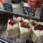 ユメ スイーツ アトリエ - ショーケース(いちごショートが素敵すぎる☆)