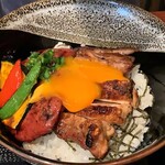 Anju - 古処鶏と白レバーの焼鳥丼