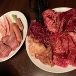 Yakiniku Toraji - 肉