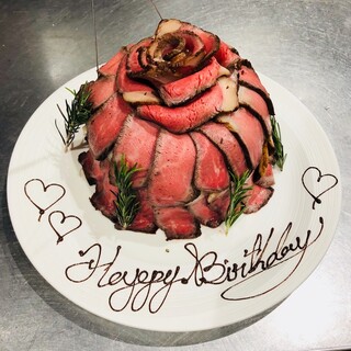 豪快スペシャル 肉ケーキ 自家製ローストビーフを300ℊ使用した肉盛り お誕生日やお祝いに最適 メッセージを添えて演出いたします 2 980円 税別 ステーキ タカ Steak Taka 名古屋 カフェ 食べログ 豪快スペシャル 肉ケーキ 自家製ローストビーフを300ℊ使用した肉盛り お誕生日やお祝いに最適 メッセージを添えて演出いたします 2 980円 税別 ステーキ タカ Steak Taka 名古屋 カフェ 食べログ
