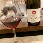 ボトルス - ワインと奥に稲川シェフ