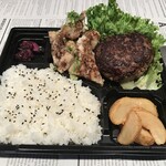 Gochiya - ハンバーグステーキ&鶏のから揚