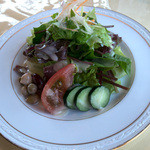 トラットリア・メルカート - パスタコースの「サラダ」。糸島産の野菜を使っているらしいです。新鮮！