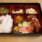 アジアン厨房　菜宴 - 日替り弁当