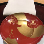 日本料理 太月 - フルコース１６５００円（総額）。昆布出汁。削りたての鰹節もいただきました。これらが、技で、極上のお料理になります（╹◡╹）