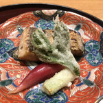 日本料理 太月 - フルコース１６５００円（総額）。桜鱒塩焼、山ウド白扇揚げ。山ウドも揚げたてです(^｡^)。桜鱒は、繊細な身と腹側の脂が同居して、とーっても美味しかったです（╹◡╹）（╹◡╹）