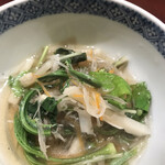 日本料理 太月 - フルコース１６５００円（総額）。沢煮椀。たっぷりの野菜と山菜は、歯ごたえ、風味ともに気持ちよく、とても美味しかったです（╹◡╹）