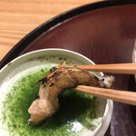 日本料理 太月 - フルコース１６５００円（総額）。桜鱒塩焼。脂たっぷりの腹側と、残しておいた（笑）皮を、木の芽酢につけて頬張ると、幸せな味が広がります（╹◡╹）（╹◡╹）