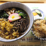 Otoineppu Tokyo - 黒蕎麦のたぬき蕎麦、小ライスはサービス