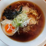 麺一徹 - 鶏炊きガラ醤油小盛り550円