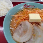 くるまやラーメン - 料理写真: