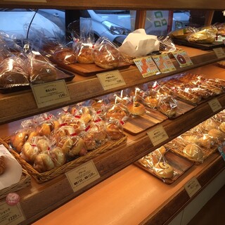 パン工房 カワ_0