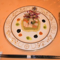 クラブ・ヴィアージュ - クラブ・ヴィアージュ結婚式帆立貝サーモンマリネ