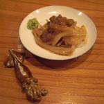 千陽 - 箸置きも烏賊です