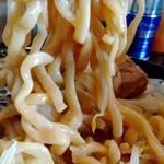 ゴールデンファイブヌードル - 麺リフト！