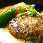 イエロー - 週替わりランチメニューは８００円です。