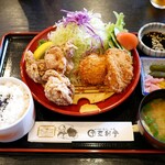 登利平 - 鳥合わせ定食 1,000円