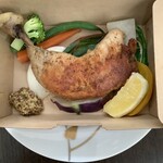 Fossetta - 骨付き鶏もも肉のコンフィ