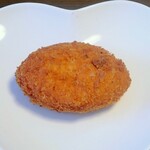 パンピュール - 外はサクサク中はもっちり、マイルドな辛さのカレーが詰まっている
