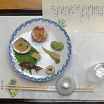 日の出 - 口取り
                                帆立明太子和え　一寸豆　筍煮　蟹湯葉巻煮