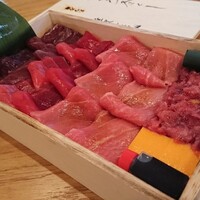 鮨 なんば 日比谷 - まぐろチラシ