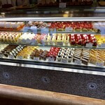 ガトー・ド・ノポロ - 彩鮮やかなショートケーキ