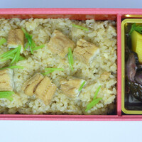 むぎとろ・日本料理 黒やなぎ - 二段弁当