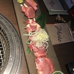 松阪牛 焼肉のGANSAN - タン盛り合わせ