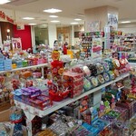 おかしの里 もりや - 内観写真:店内